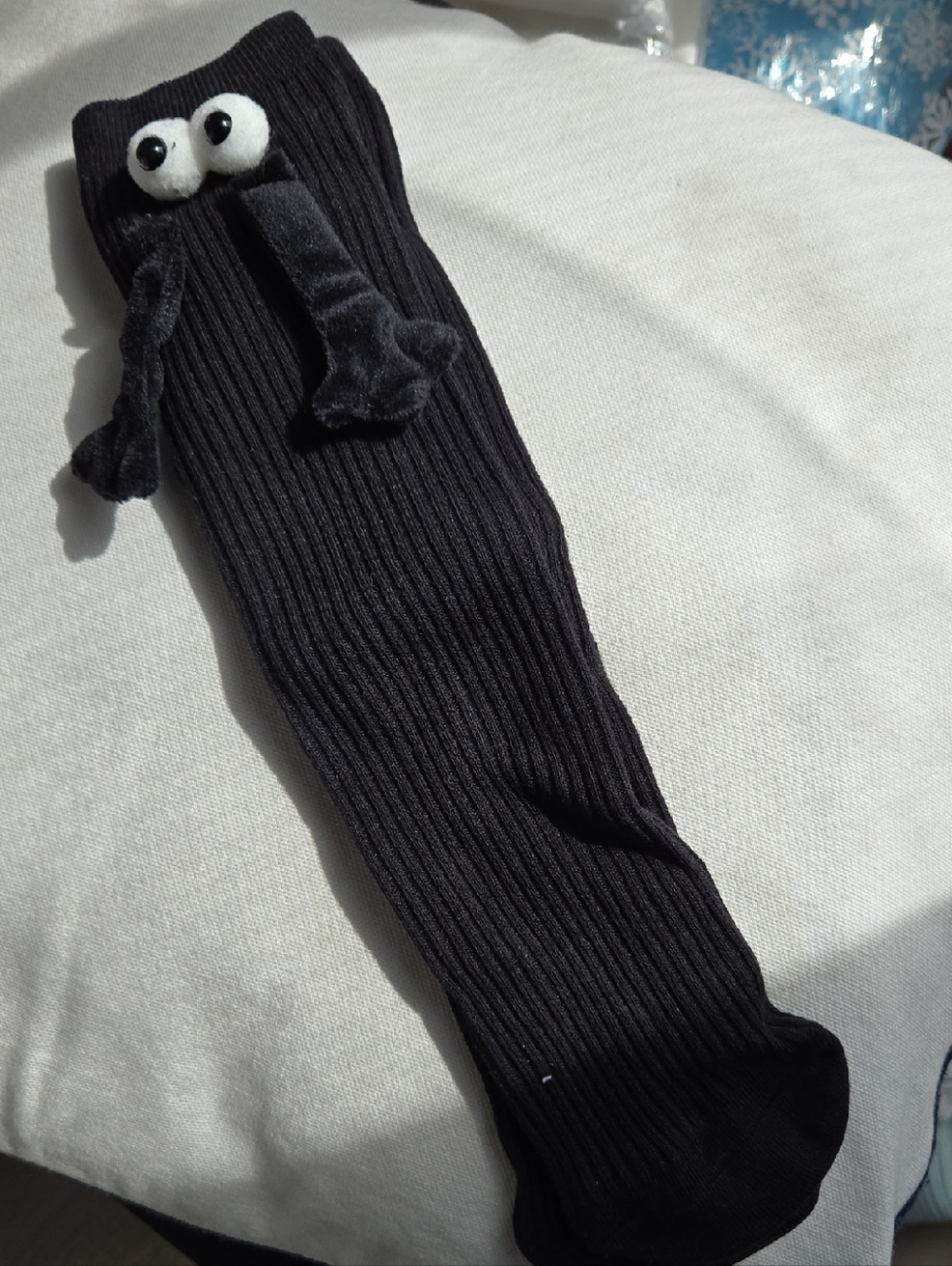 Magnetic Holding Hands Socks with Plush Eye Detail, Multiple colors For Kids